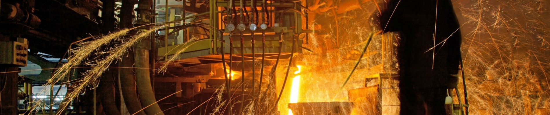 Creative_Wallpaper_Symphony_of_Fire_at_Steel_Plant_096683_